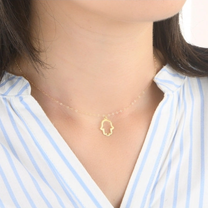 Collier khmissa en Or 18K